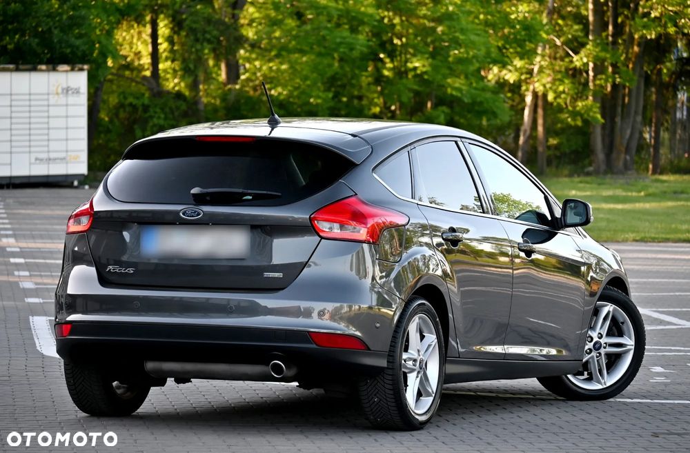 Ford Focus 1.5 EcoBoost Titanium - 12