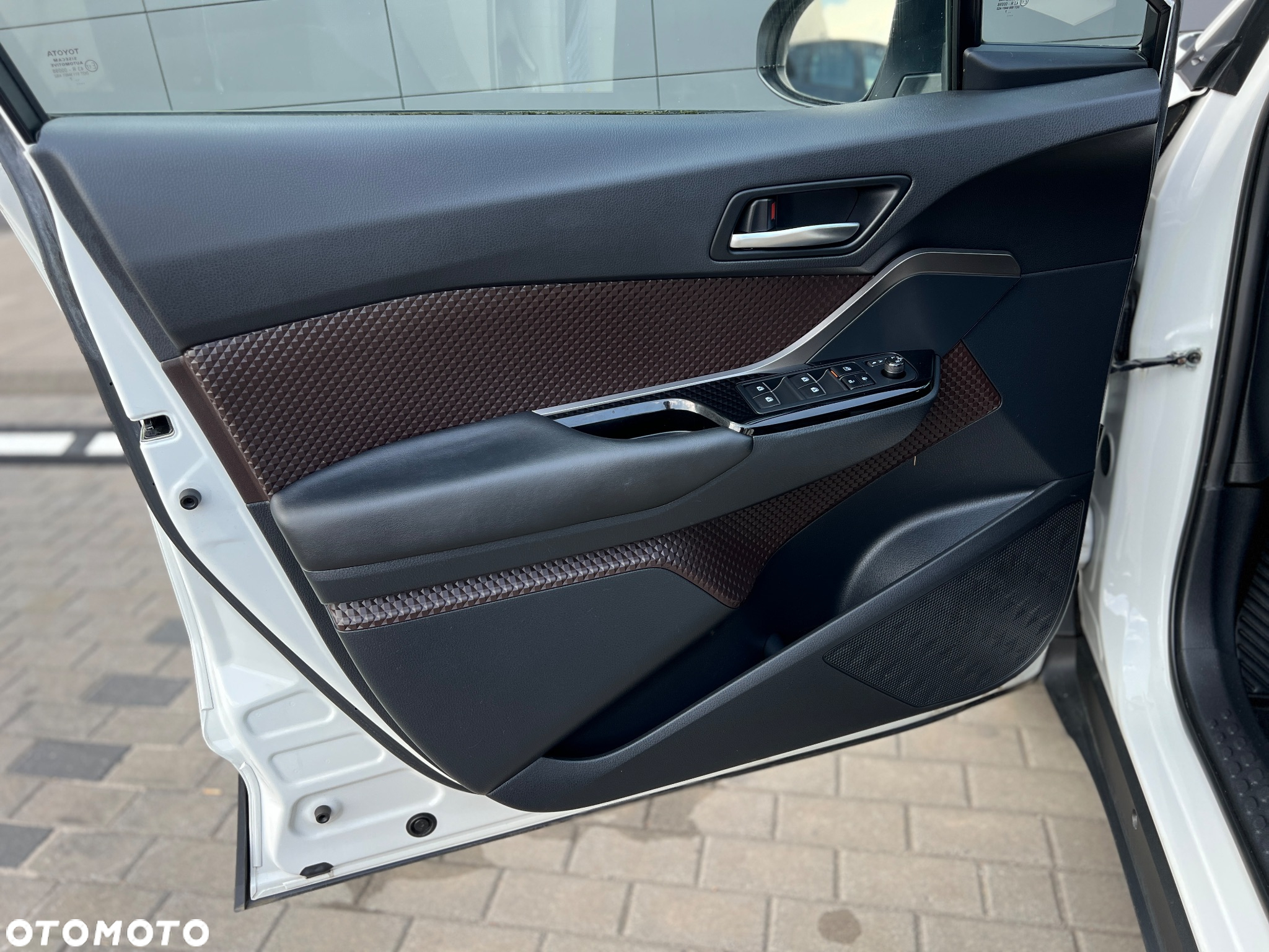 Toyota C-HR 1.8 Hybrid Prestige - 18