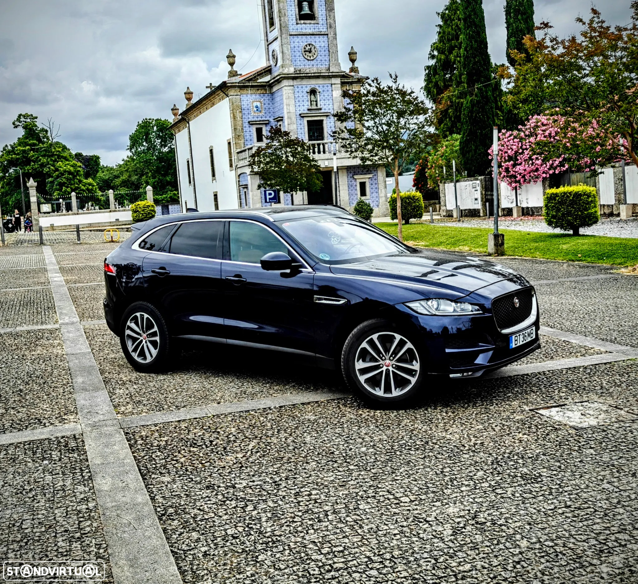 Jaguar F-Pace 2.0 D200 AWD R-Dynamic S - 40