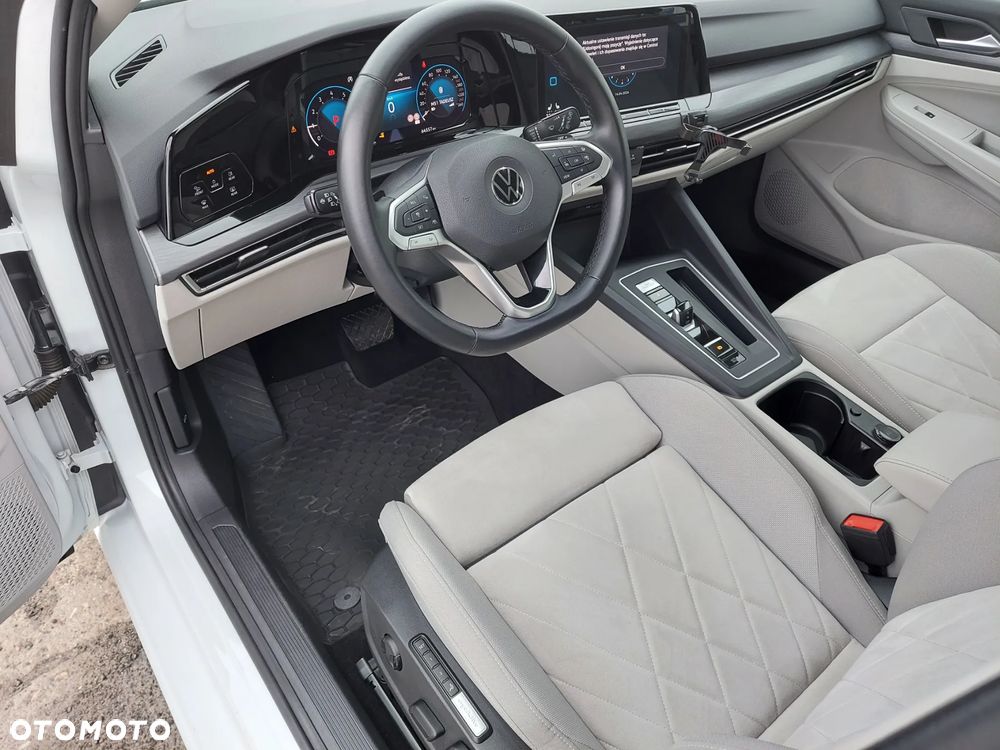 Volkswagen Golf 1.5 eTSI EVO Style DSG - 3