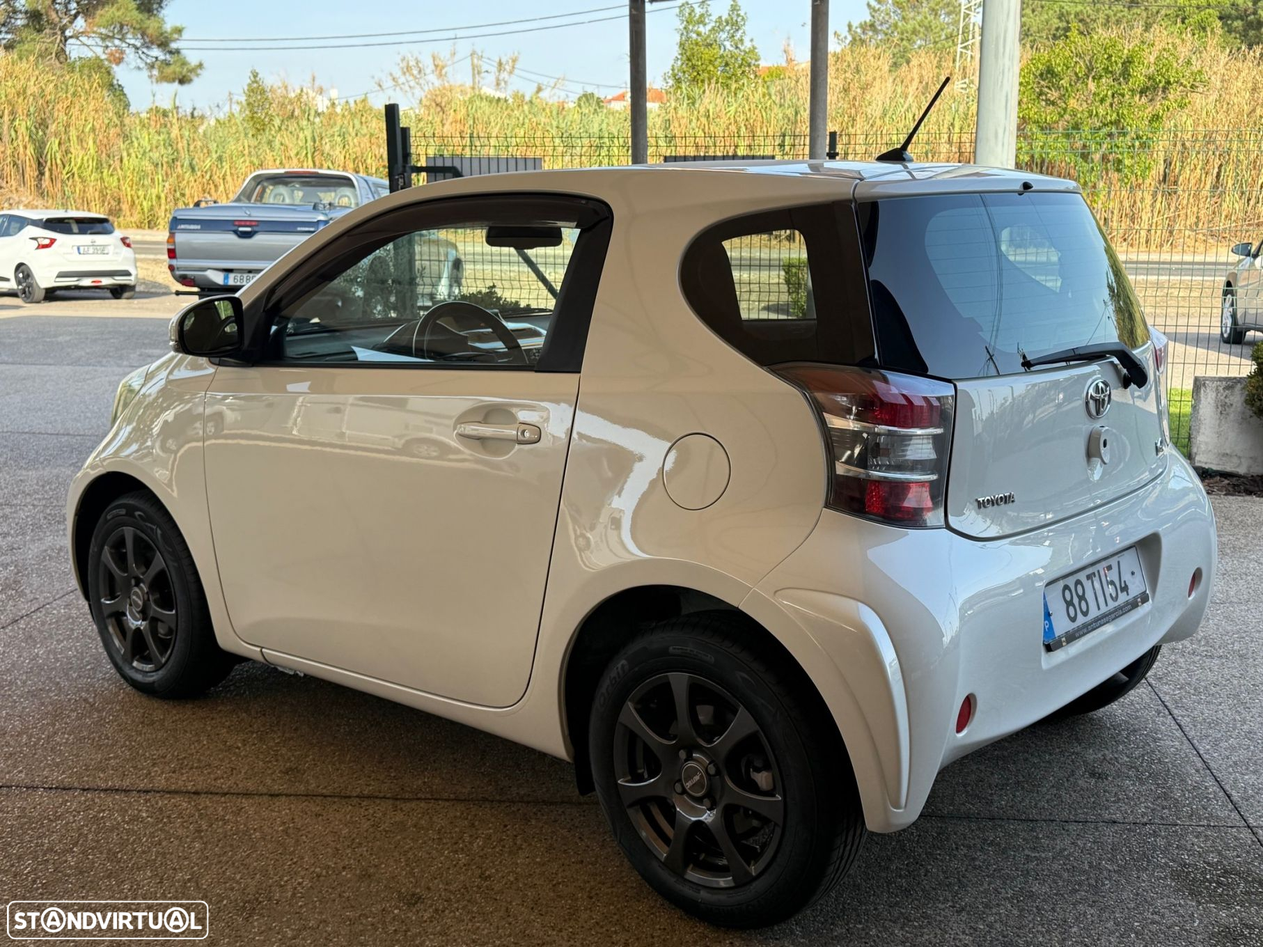 Toyota iQ 1.33 VVT-i - 19