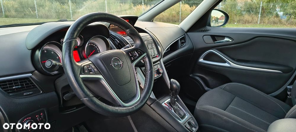 Opel Zafira - 12