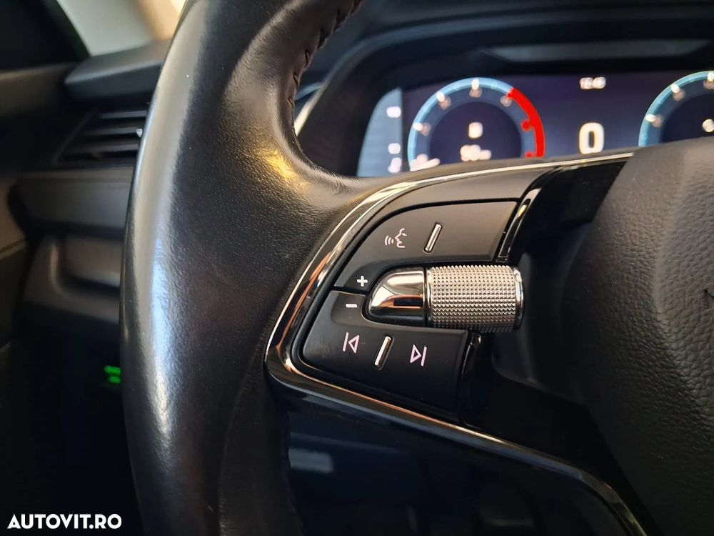 Skoda Octavia 2.0 TDI Ambition - 36