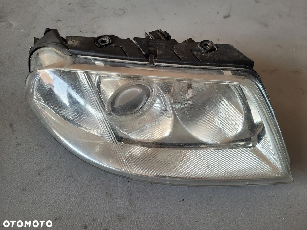 Lampa prawa przednia soczewka VW Passat B5 Lift FL 2002r Europa 3B0941016AN - 1