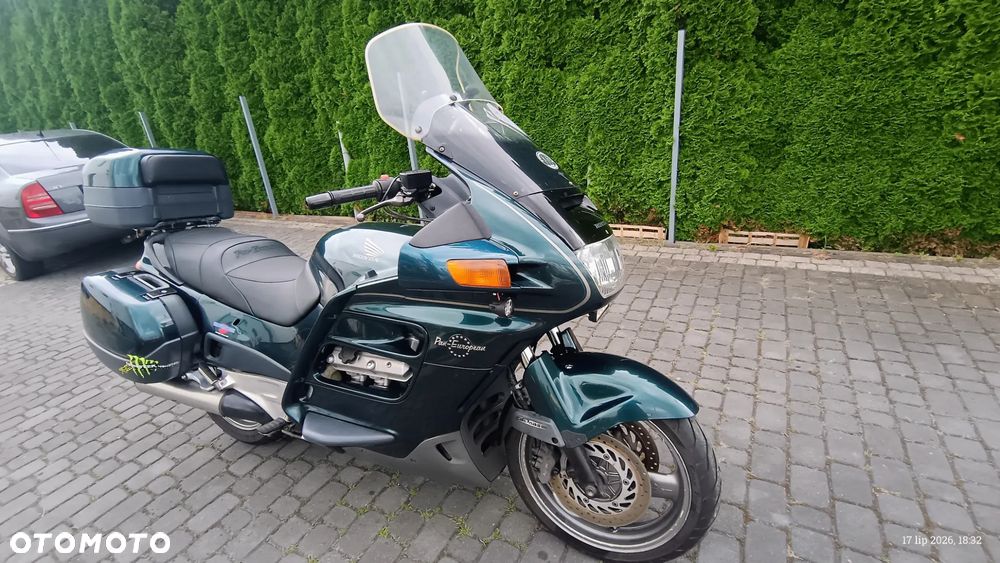 Honda ST - 22