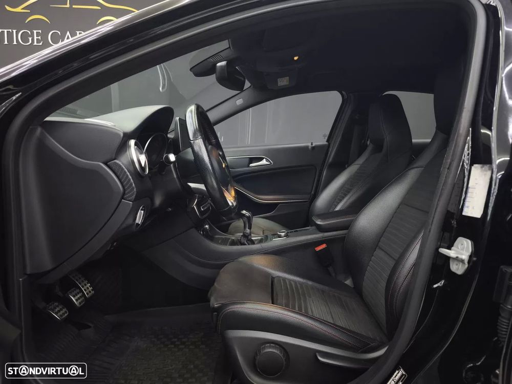 Mercedes-Benz A 180 d AMG Line - 19