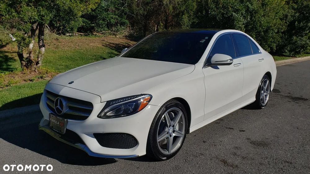 Mercedes-Benz Klasa C 300 7G-TRONIC AMG Line - 2