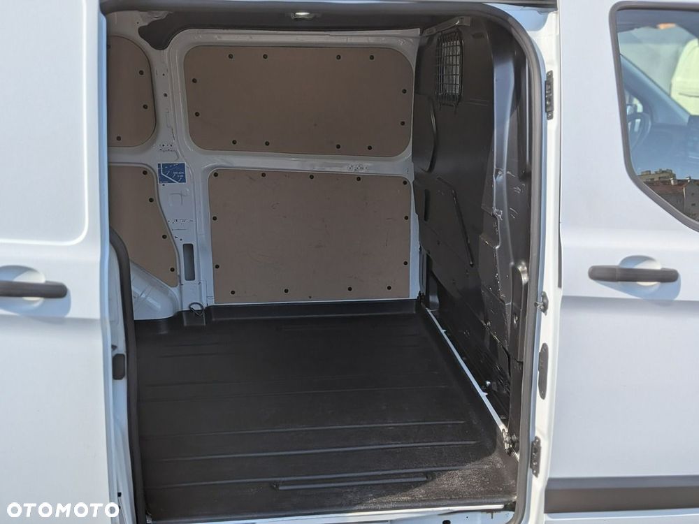 Ford Transit Custom - 28