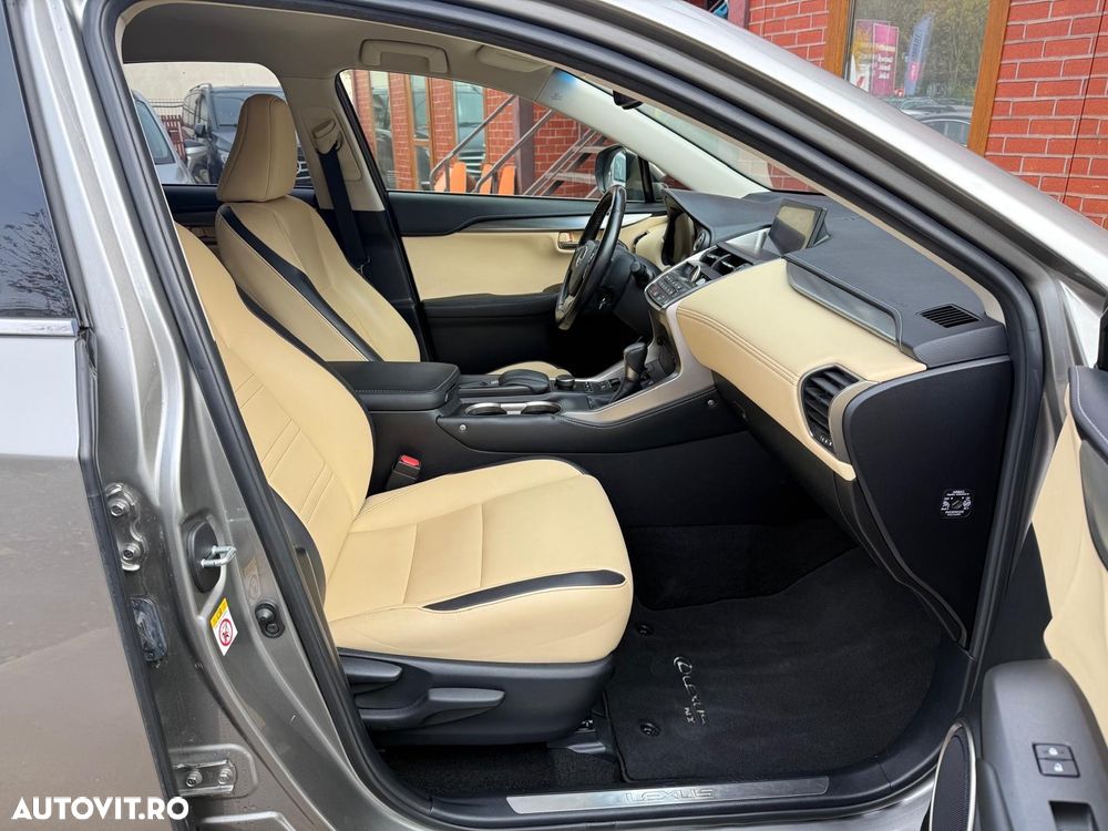 Lexus Seria NX ver-300h - 14