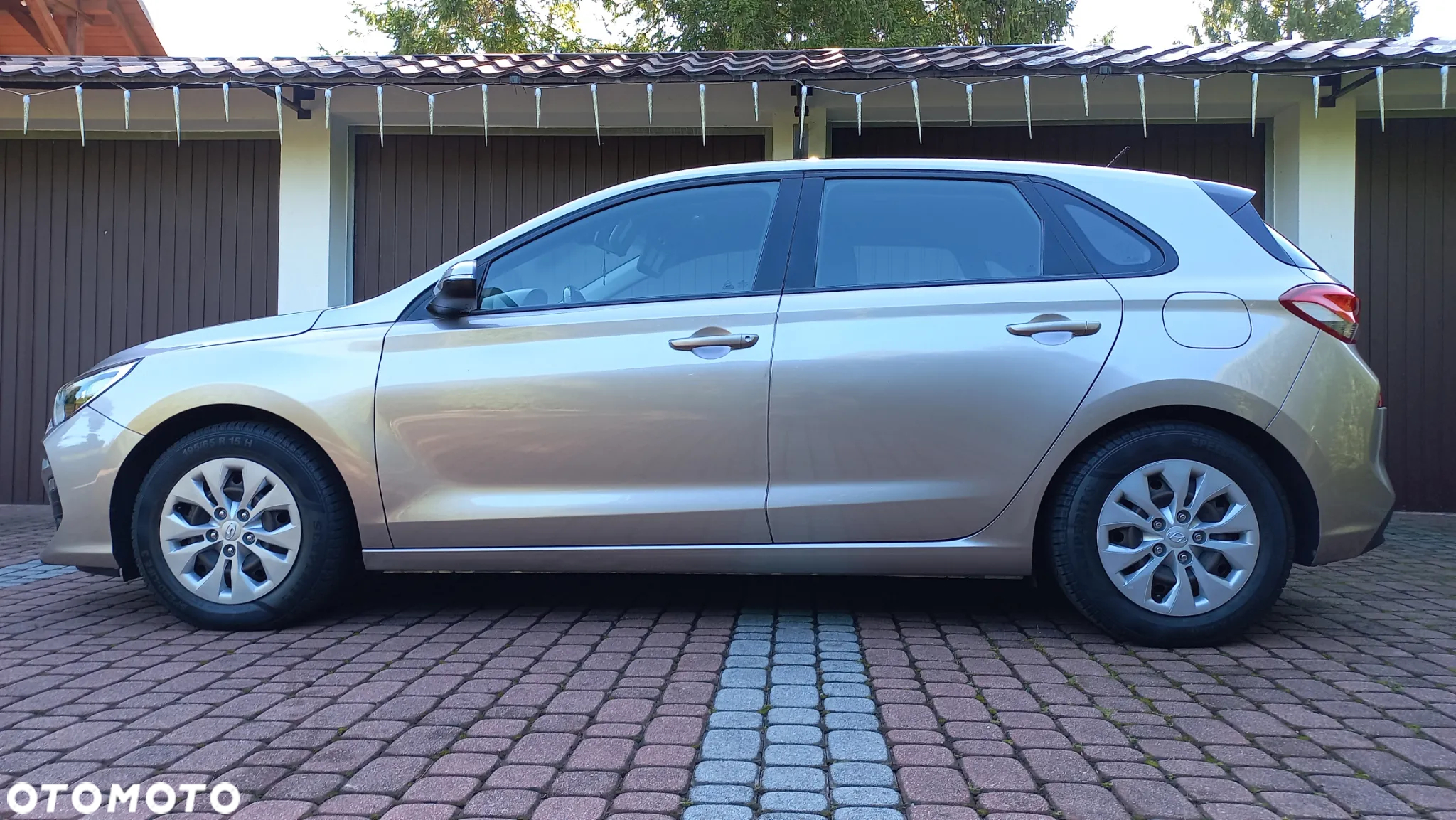 Hyundai i30 1.4 Classic + - 16
