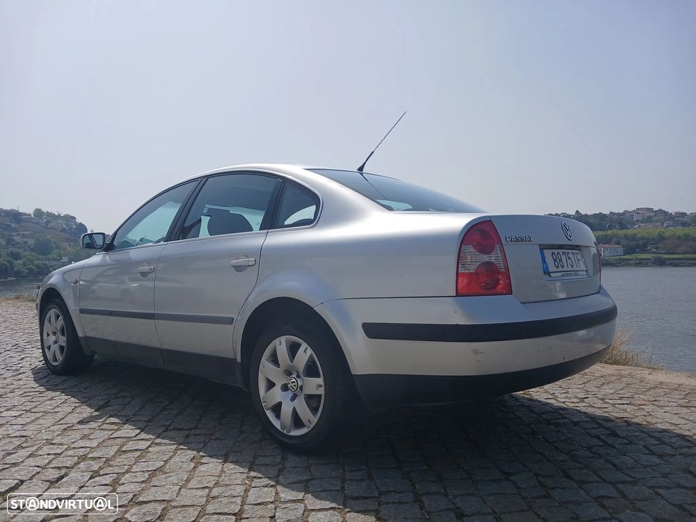 VW Passat 1.9 TDi Trendline - 7
