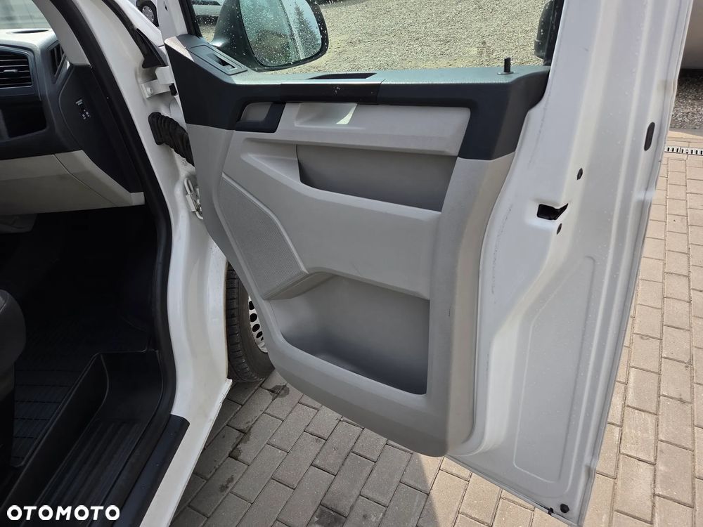 Volkswagen Transporter L2H1 - 22