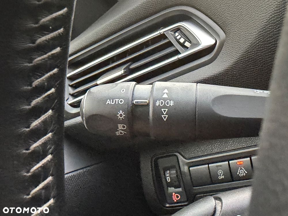 Peugeot 308 BlueHDi 100 Stop & Start Active Pack - 27