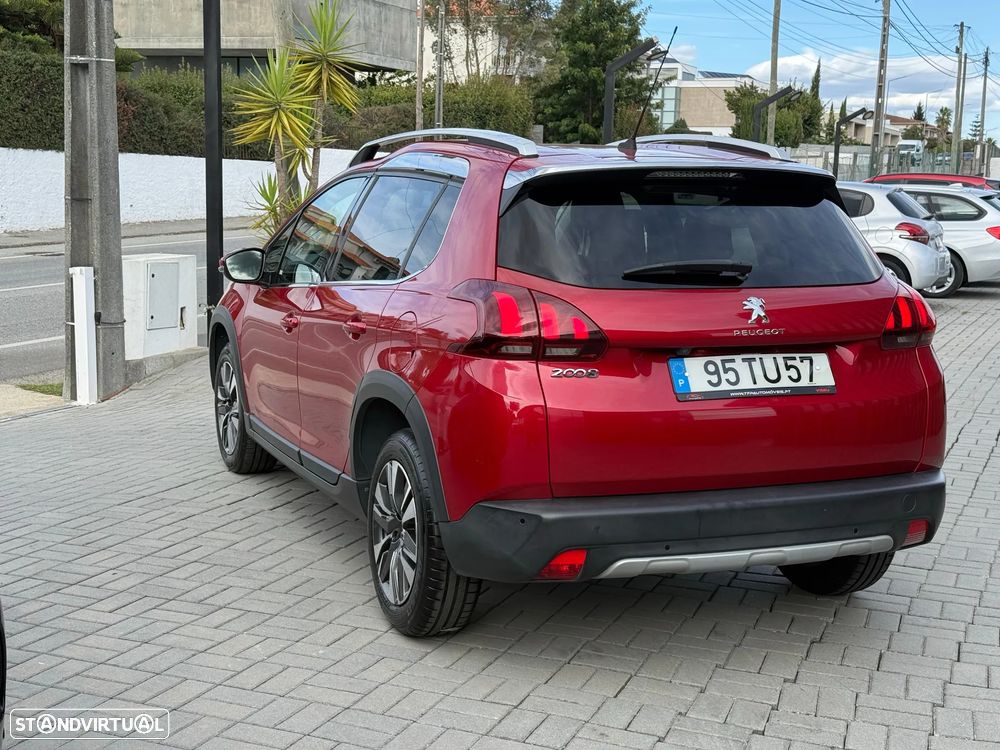 Peugeot 2008 1.2 PureTech Allure - 17