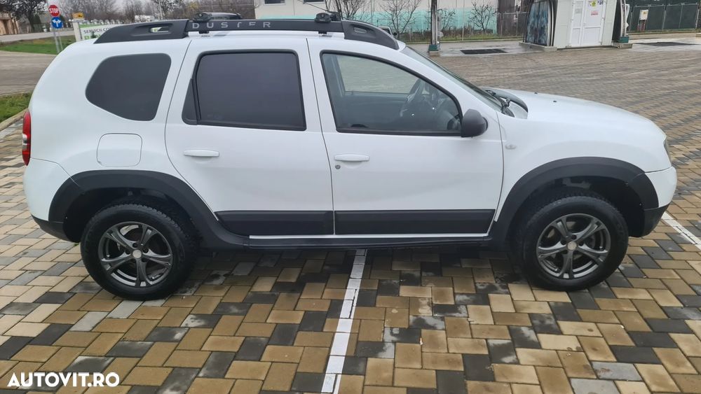 Dacia Duster 1.6 4x4 Laureate - 6