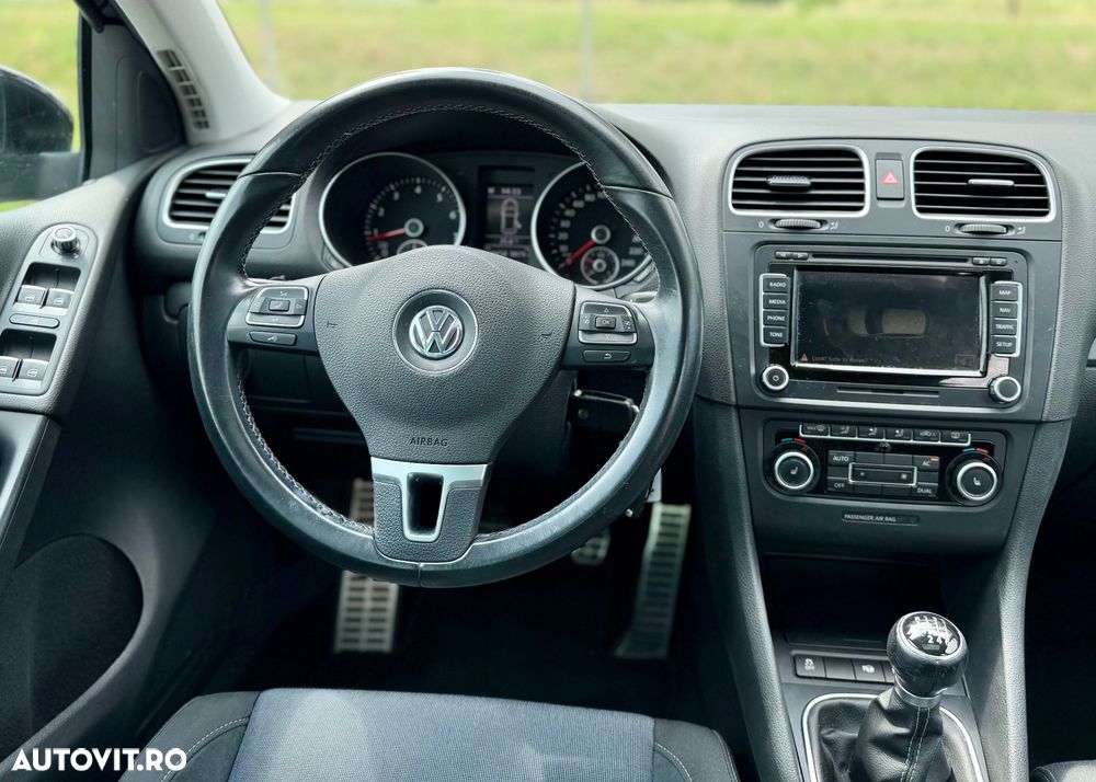VOLKSWAGEN Golf 2012 — imagine 17