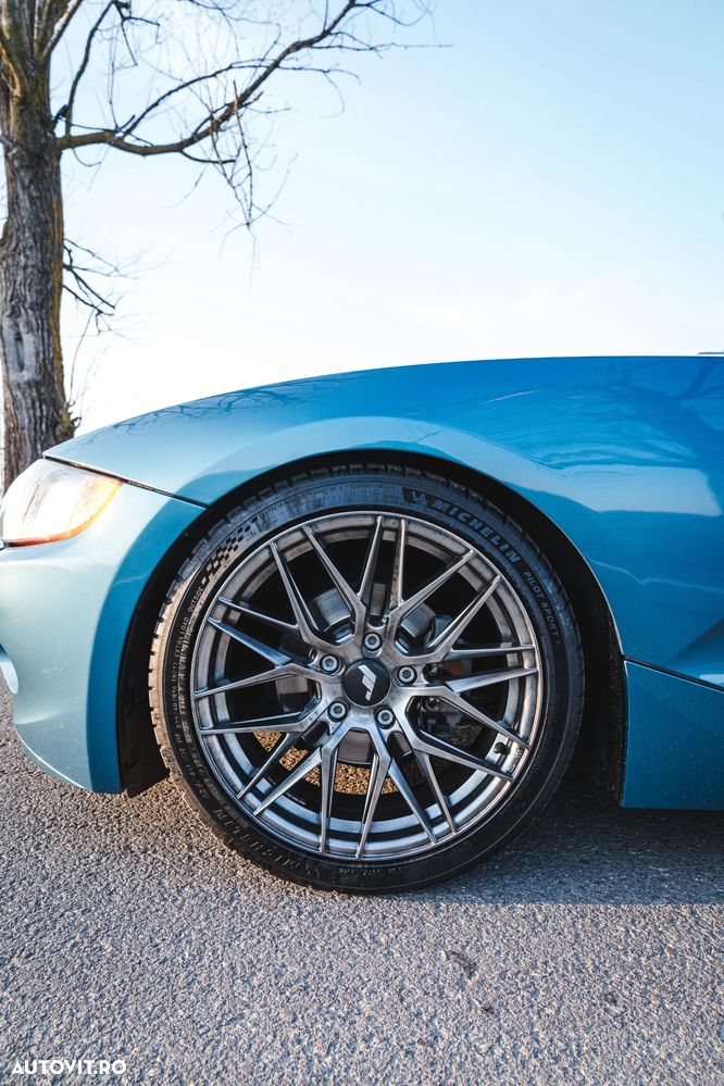 BMW Z4 2.5i - 16