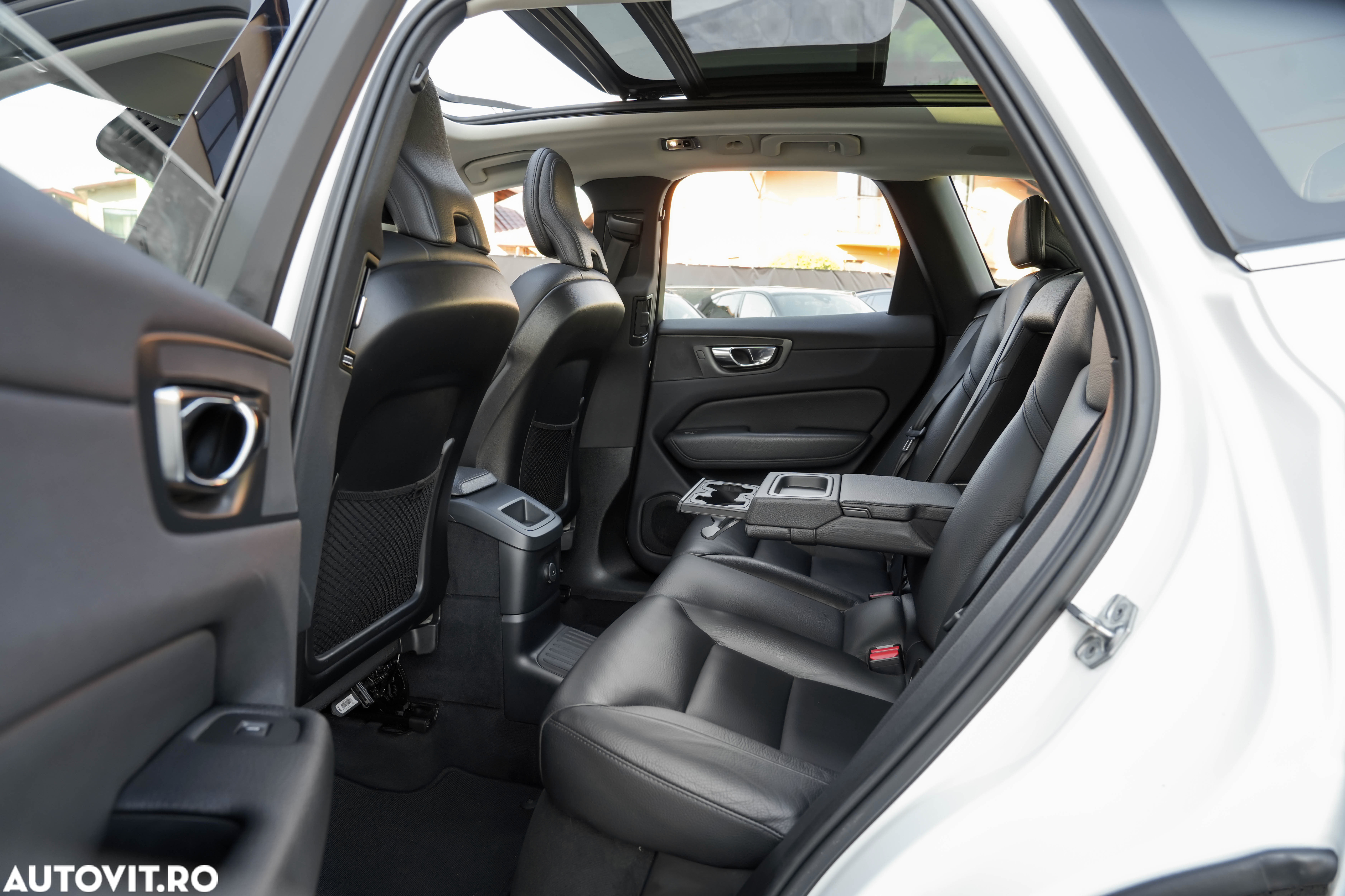 Volvo XC 60 T8 Twin Engine AWD Inscription - 15