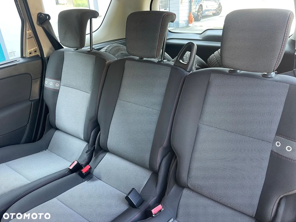 Renault Scenic ENERGY TCe 130 BOSE EDITION - 17