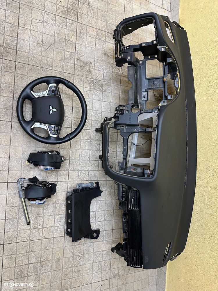 Frente Completa + KIT AIRBAG MITSUBISHI OUTLANDER 2015/2021 - 2