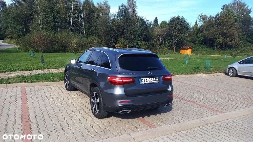 Mercedes-Benz GLC - 23