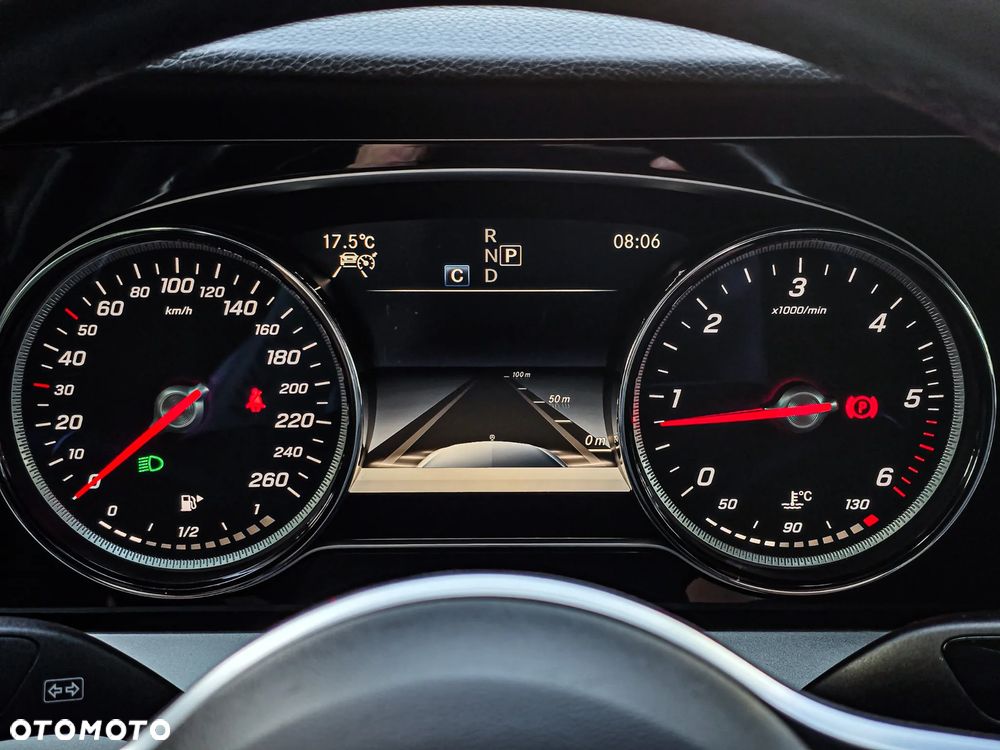 Mercedes-Benz Klasa E 220 d 9G-TRONIC - 25