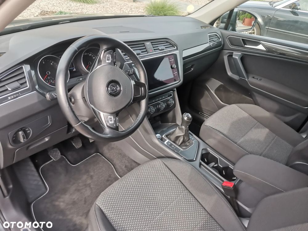 Volkswagen Tiguan - 14