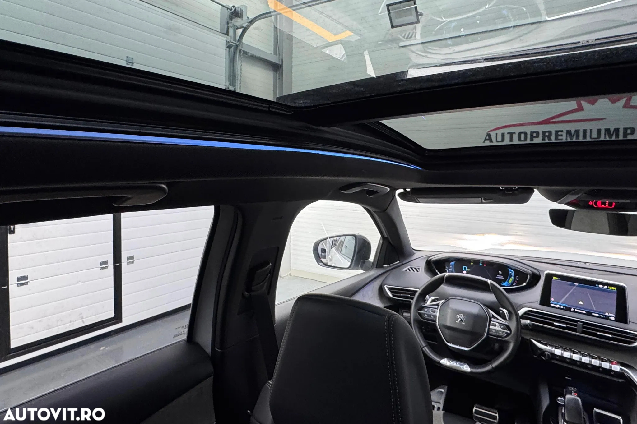 Peugeot 3008 Plug-In Hybrid 225 e-EAT8 GT - 4