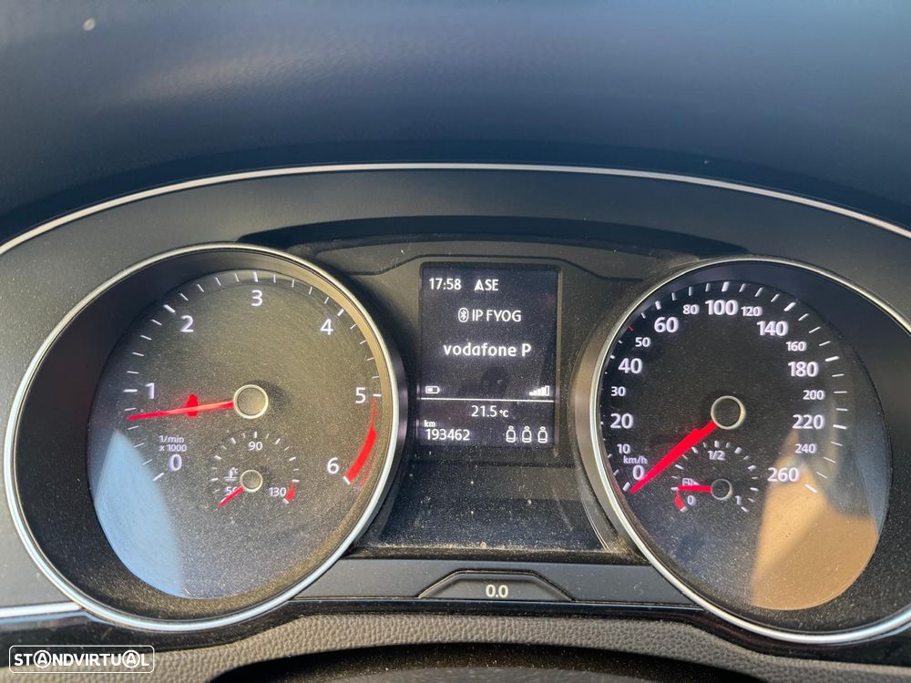 VW Passat Variant 1.6 TDI Confortline - 6