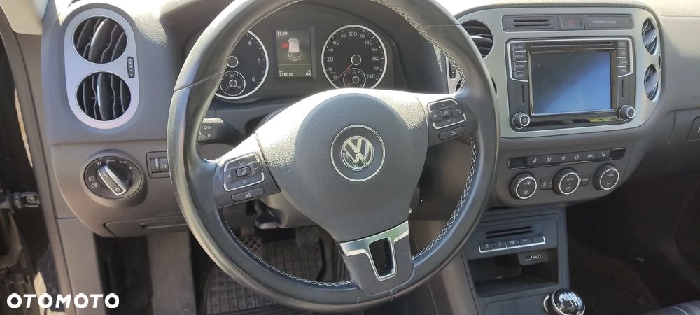 Volkswagen Tiguan 2.0 TDI SCR BlueMotion Technology Lounge Sport & Style - 12