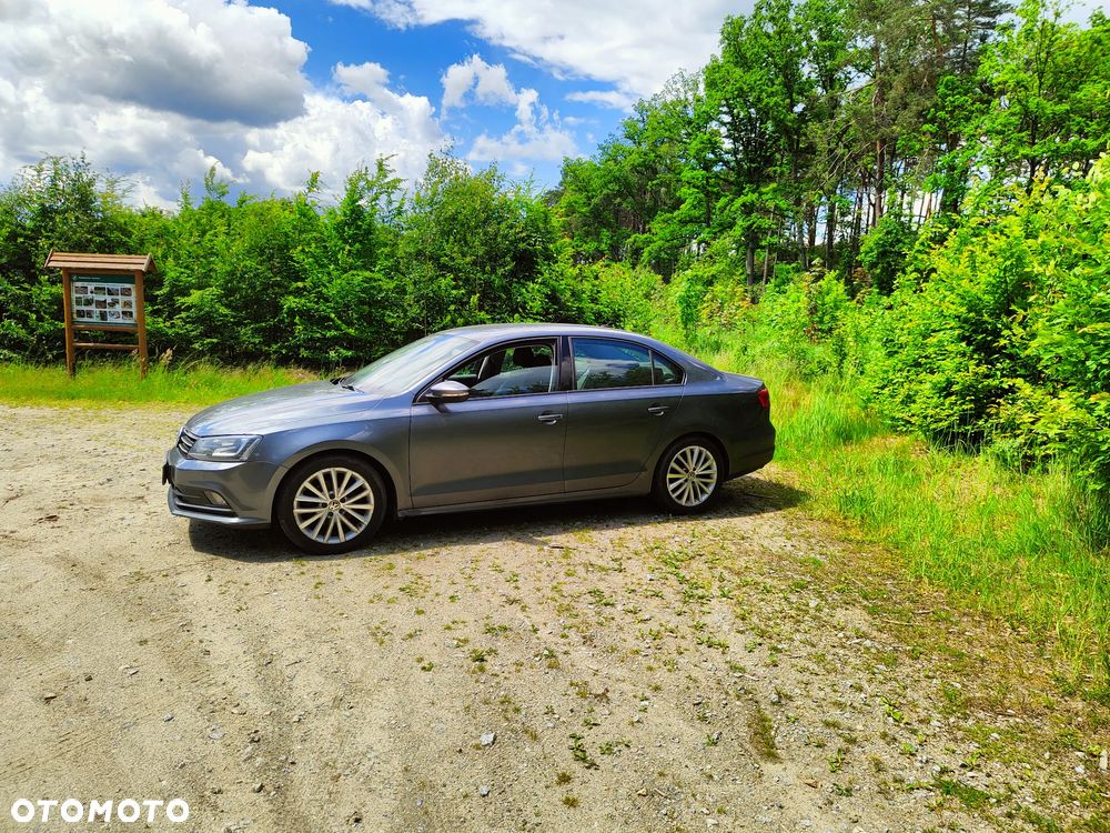 Volkswagen Jetta 2.0 TDI DPF BMT Trendline - 1