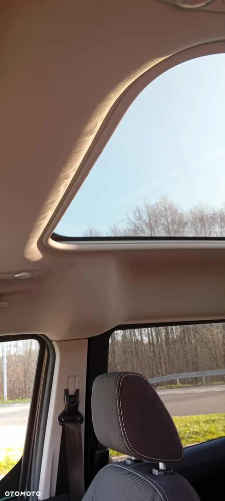 Ford Tourneo Connect Grand 1.5 TDCi Start/Stop Titanium - 30