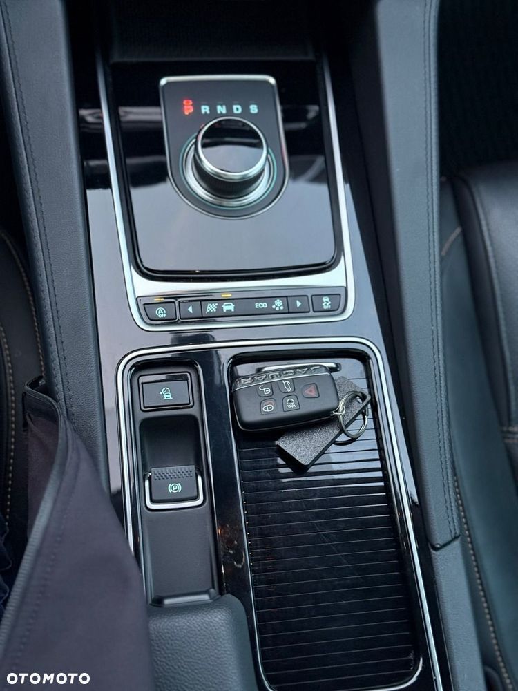 Jaguar F-Pace 2.0 i4D AWD Portfolio - 36