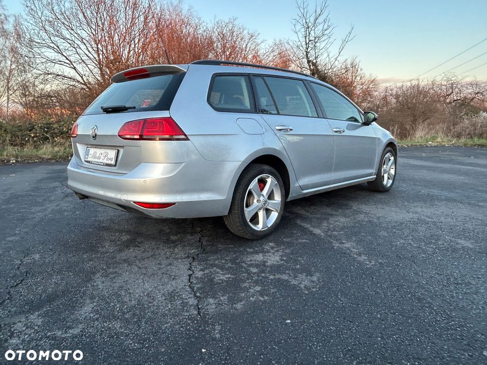 Volkswagen Golf - 25