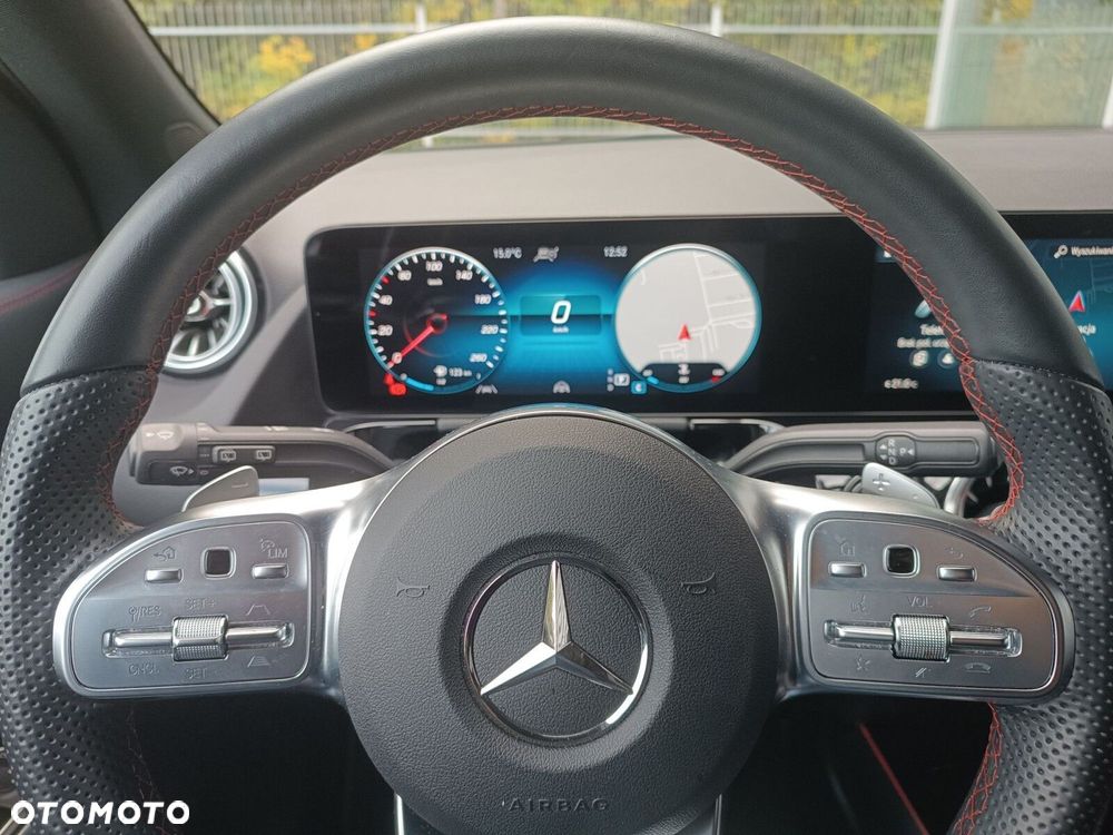 Mercedes-Benz GLA 200 AMG Line - 16