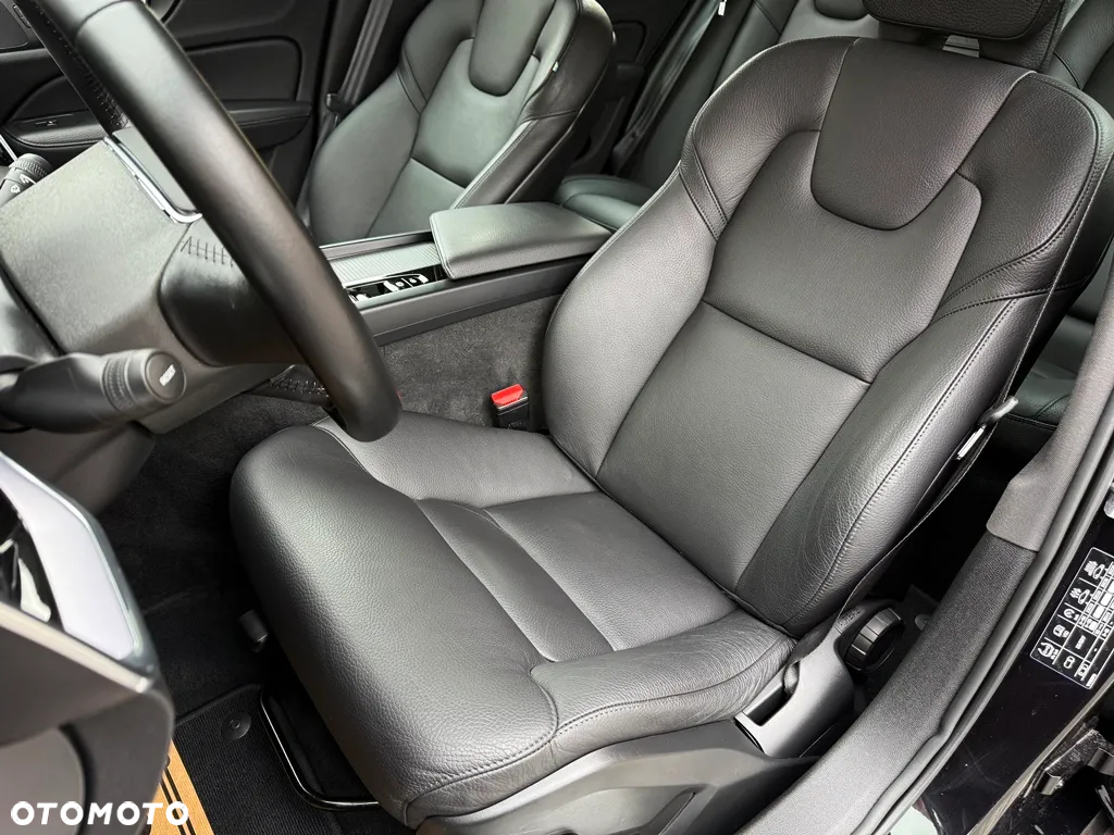 Volvo V60 D3 Momentum Pro - 30