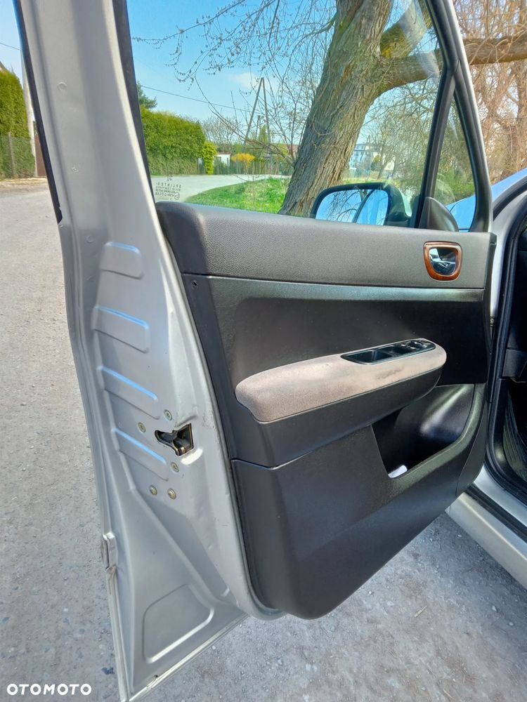 Peugeot 307 HDi 110 Premium - 7