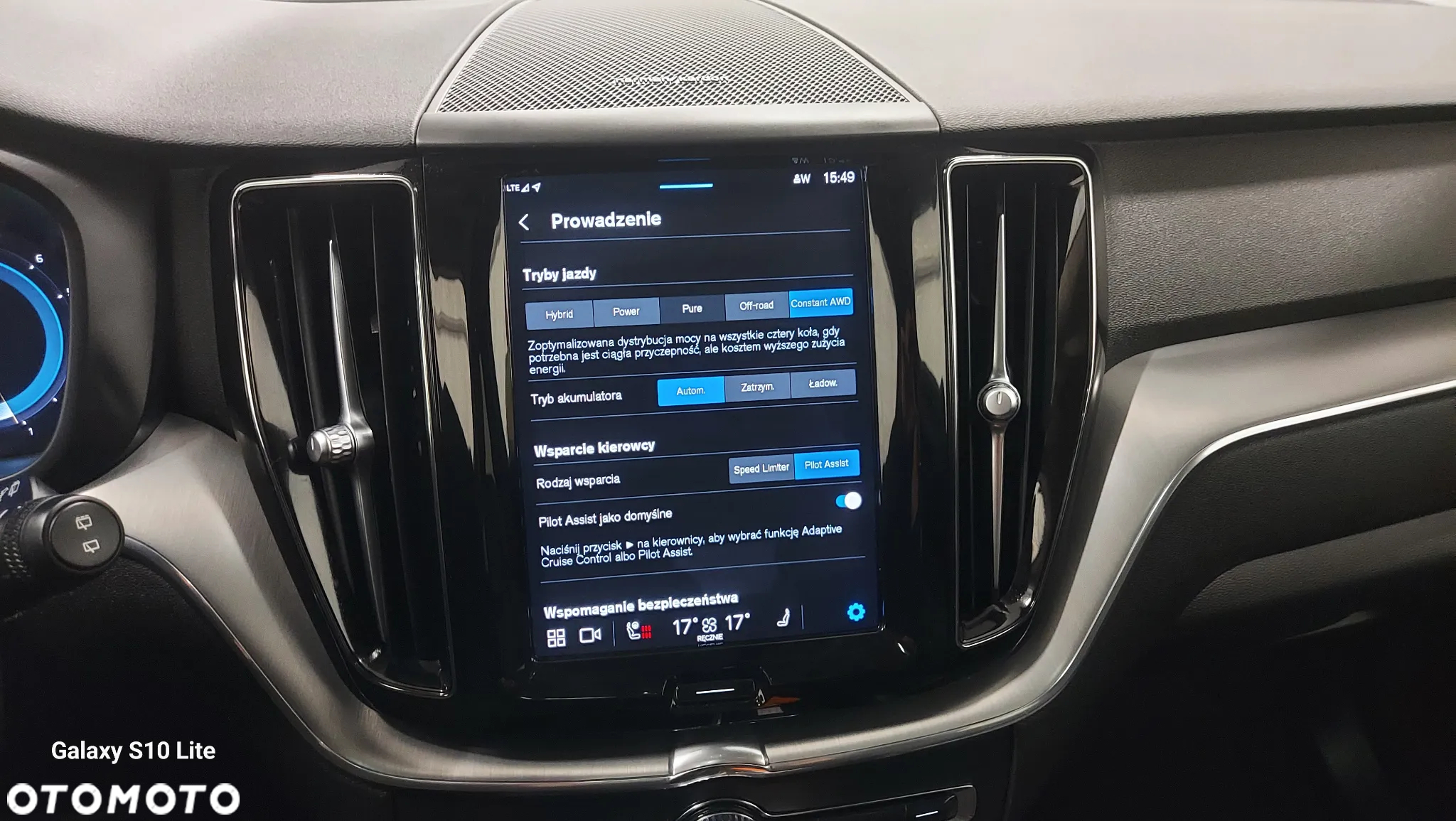 Volvo XC 60 T6 Plug-In Hybrid AWD Inscription - 28