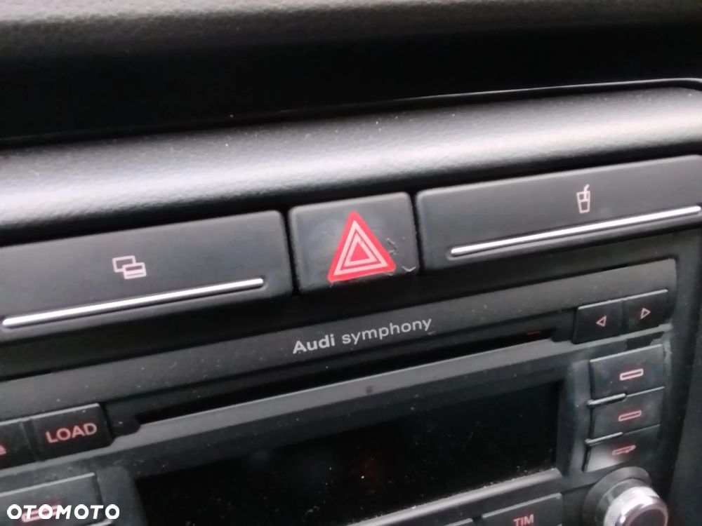 Audi A4 B7  uchwyt na kubek wizytowniki plus ESP chrom - 2