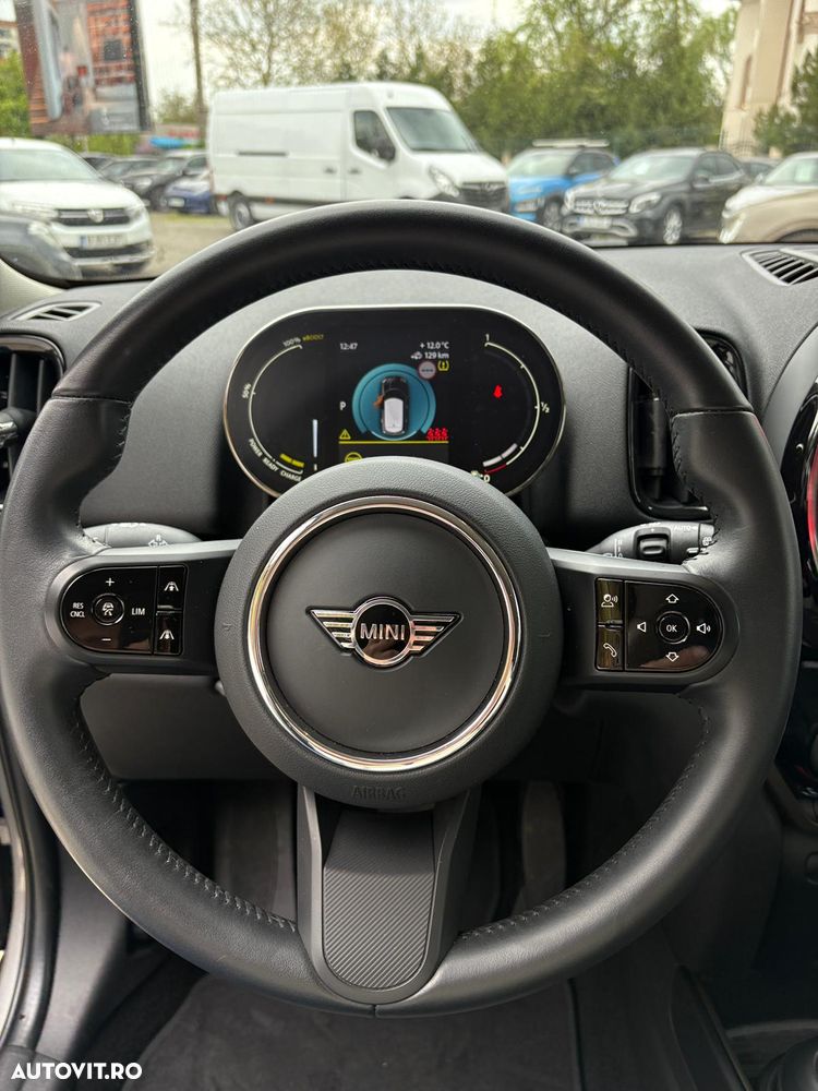 Mini Countryman Cooper SE ALL4 AT - 11