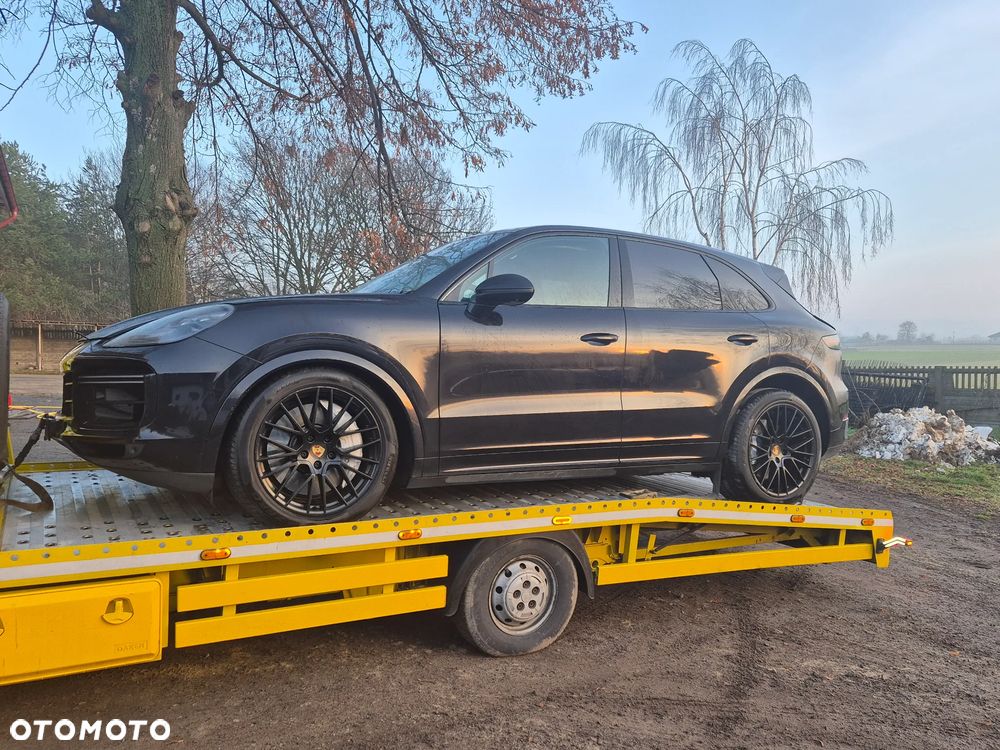 Porsche Cayenne - 7