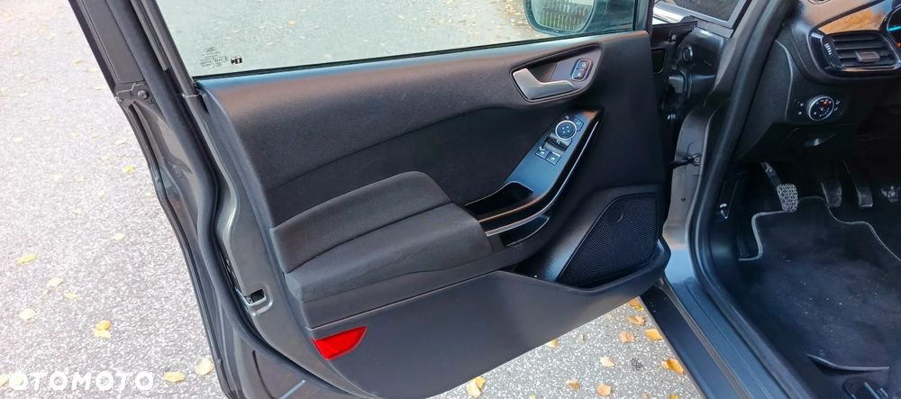 Ford Fiesta 1.0 EcoBoost Gold X - 25