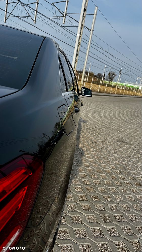 Mercedes-Benz Klasa E - 17