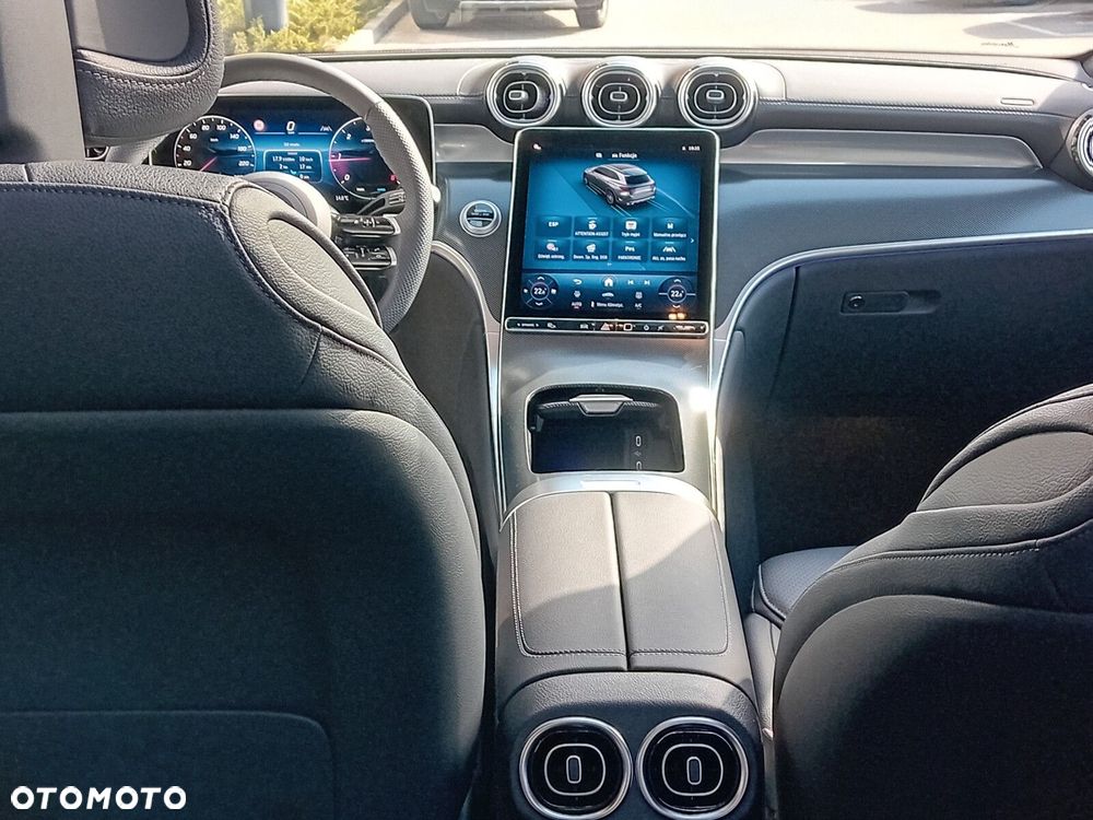 Mercedes-Benz GLC - 18