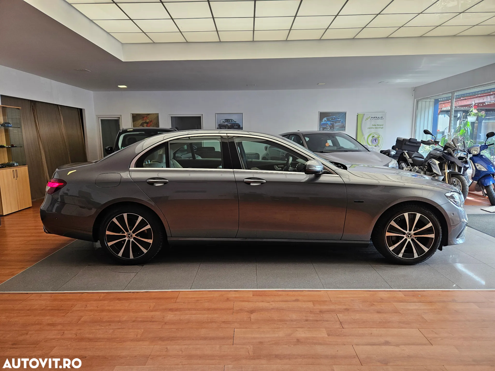 Mercedes-Benz E 300 de 4MATIC Aut. - 5