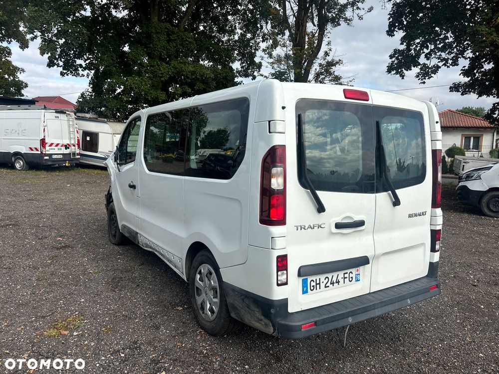 Renault Trafic - 12