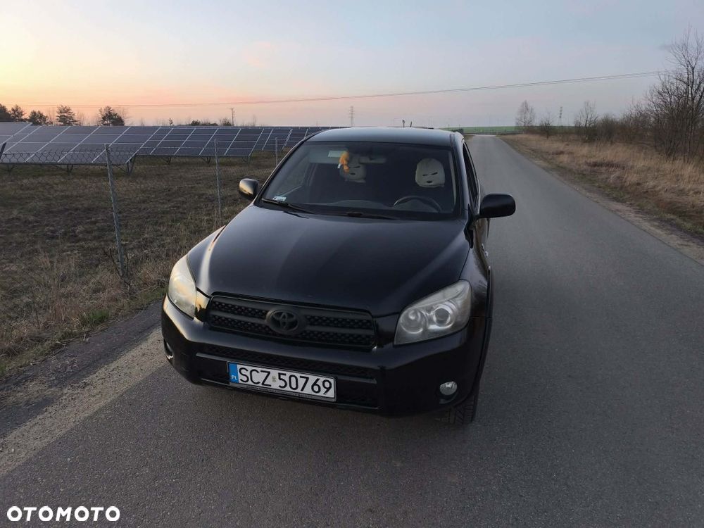 Toyota RAV4 - 3