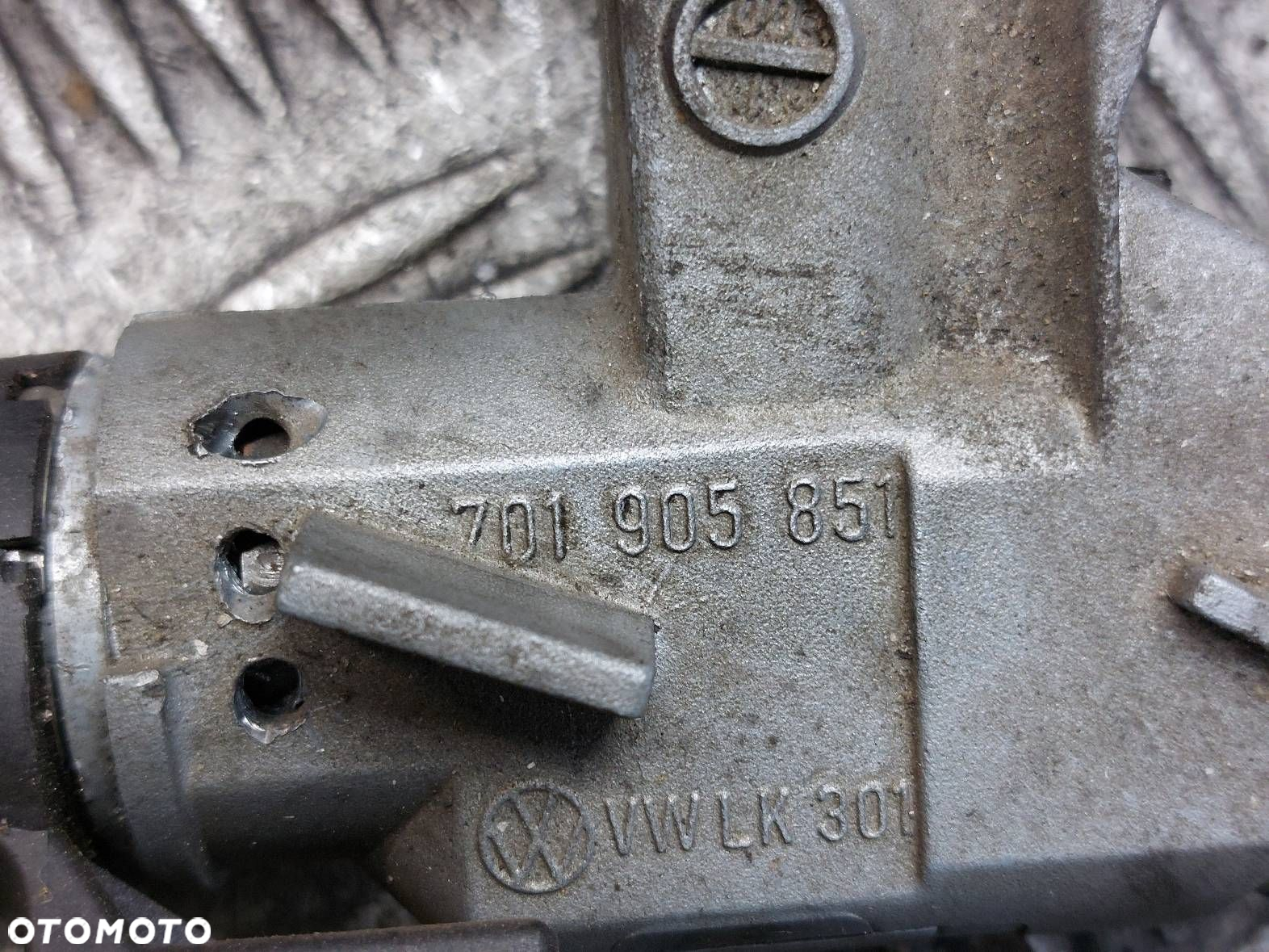 STACYJKA Z KLUCZYKIEM TRANSPORTER T4 VW T4 7D1905851 - 2
