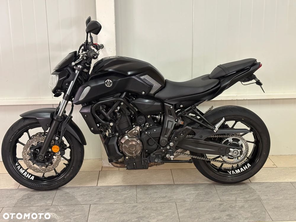 Yamaha MT - 2