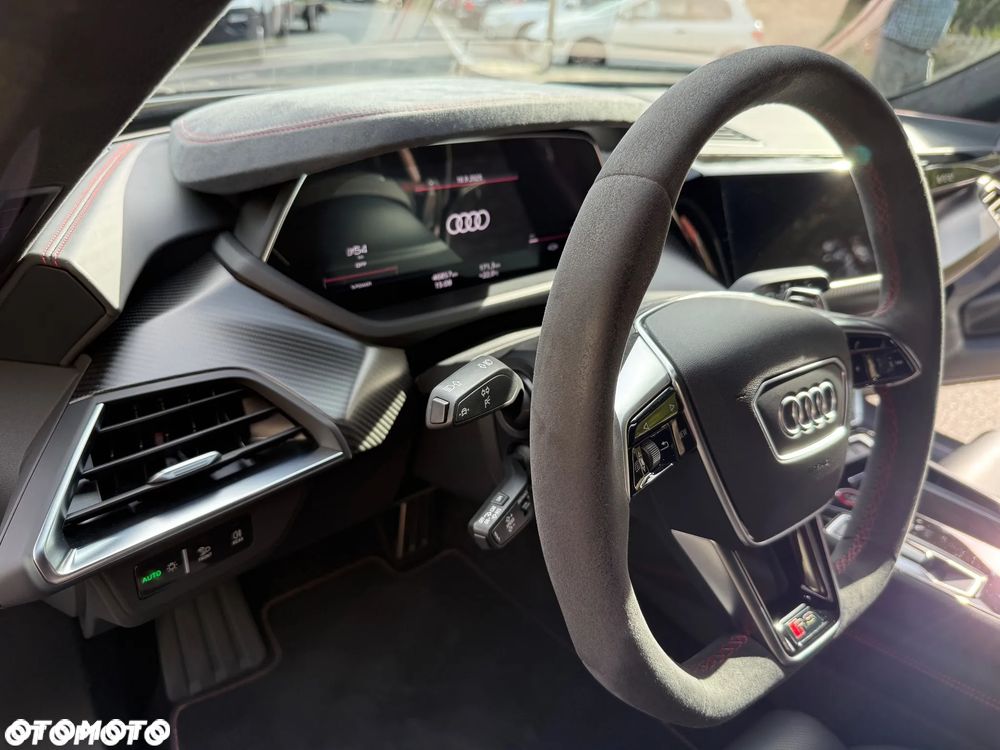 Audi RS e-tron GT quattro - 11